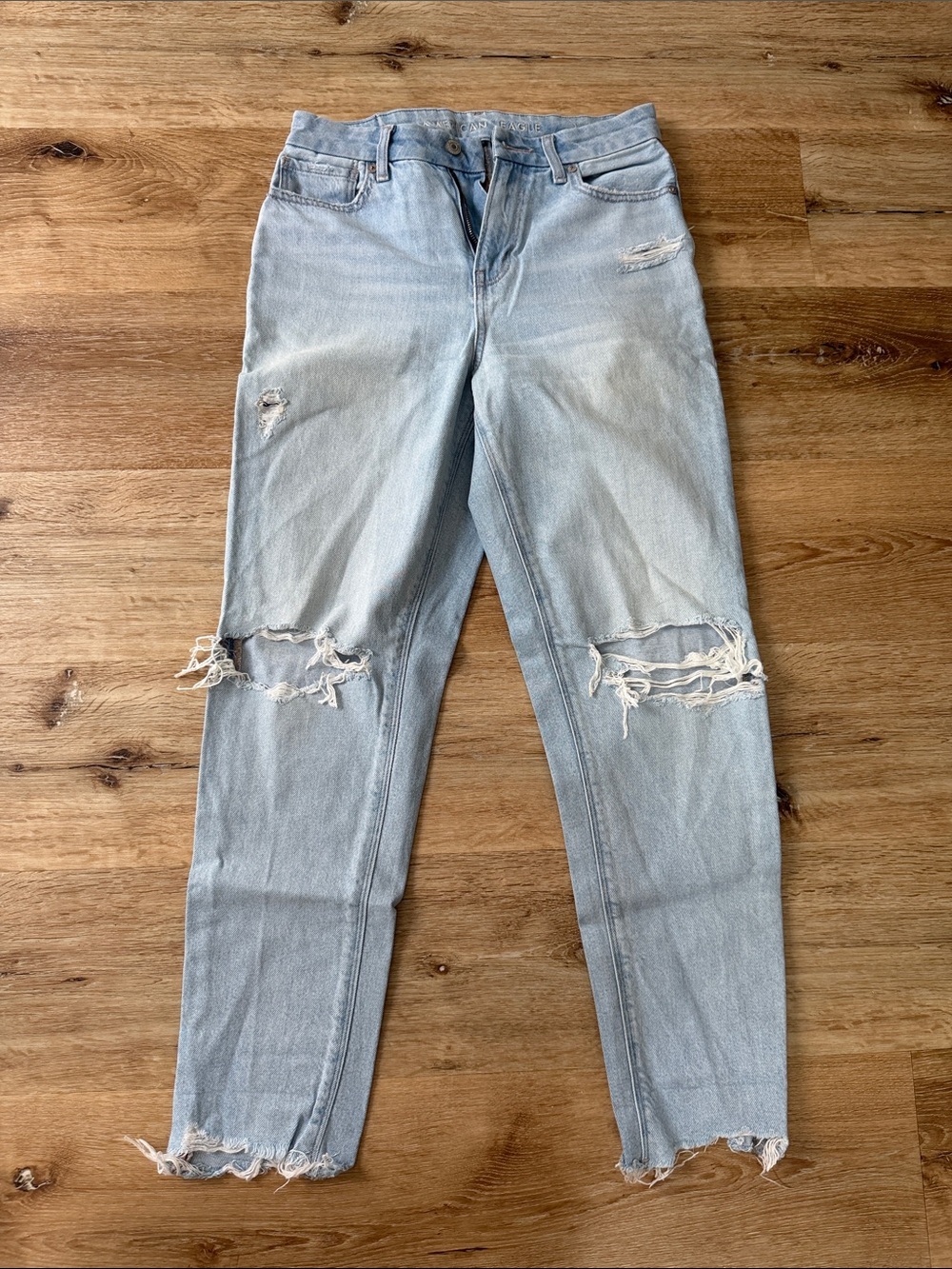 American Eagle Outfitters Light Blue Distressed Boyfriend Jeans